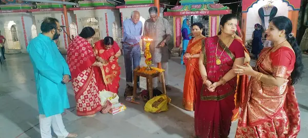 श्री चंडी माता मंदिर हटा में समाज द्वारा गरबा का आयोजन
